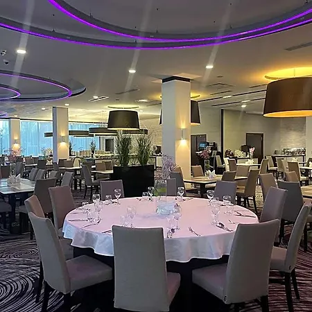 Ambasador Premium Hotel 4*