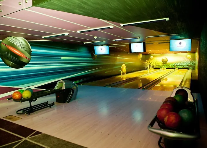 Отель Ambasador Premium 4*